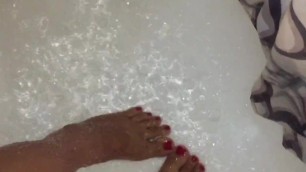 Pretty little Wet Toes