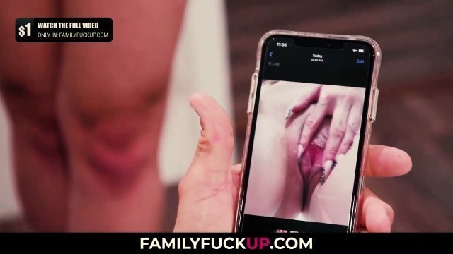 FamilyFuckUP.com - Savage Teen Showing her Dad What She is Good At, Skylar Vox